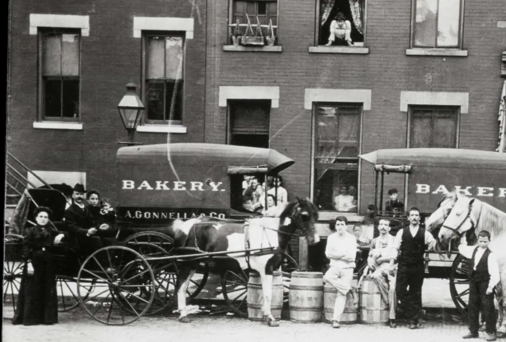 gonnella history - sangamon street photo from 1920's